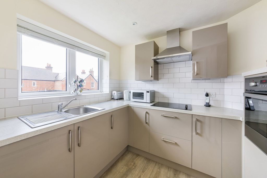 Property photo 3 of 18