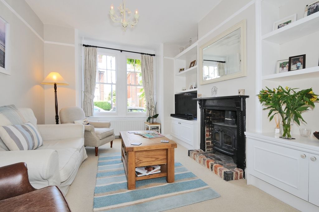 Property photo 3 of 8 Sitting Room