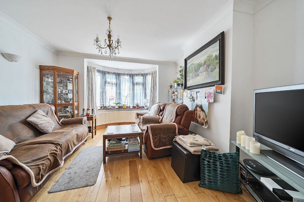 Property photo 2 of 19