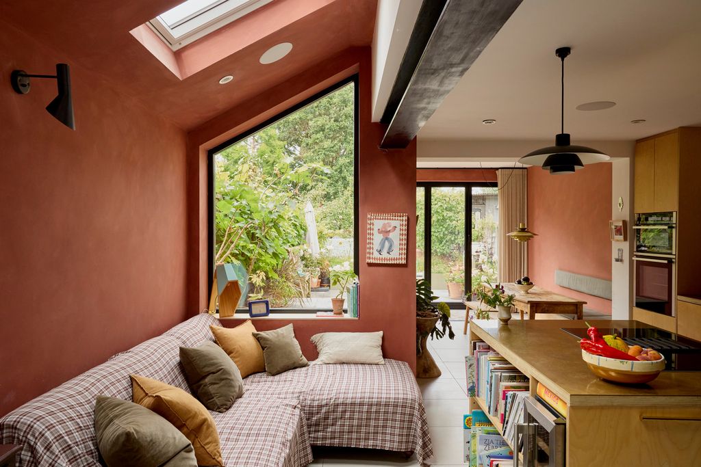 Property photo 1 of 31 302477 - Tmh_Whittington Road_22.Jpg