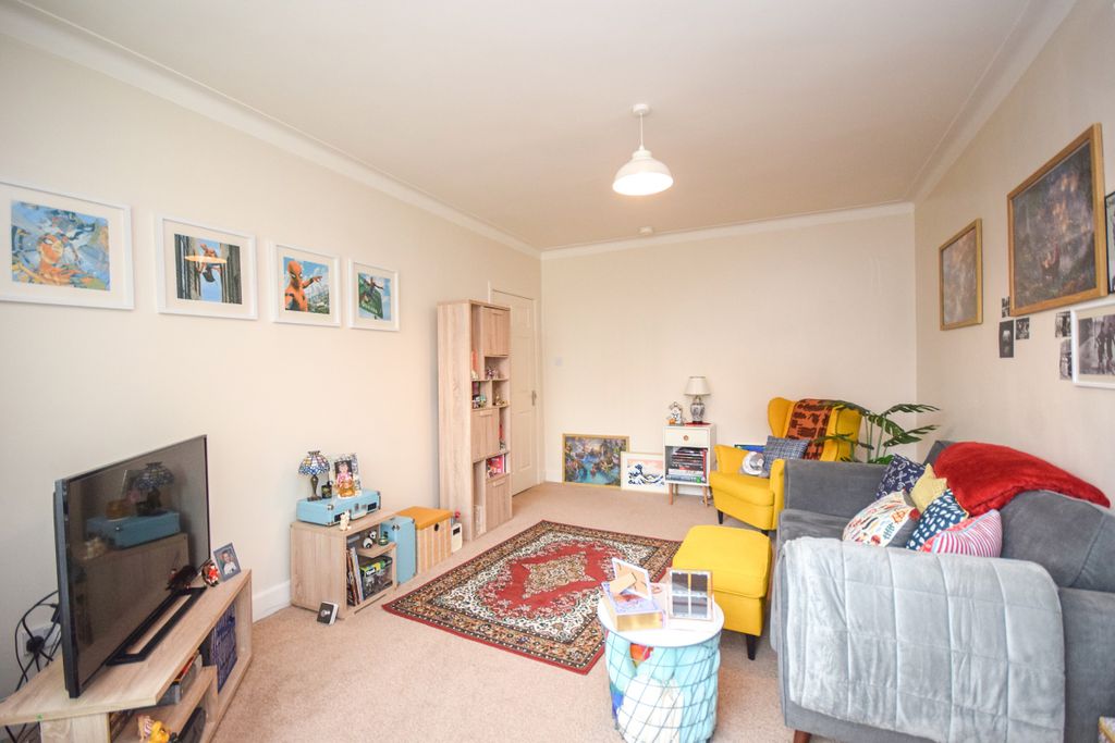 Property photo 3 of 13