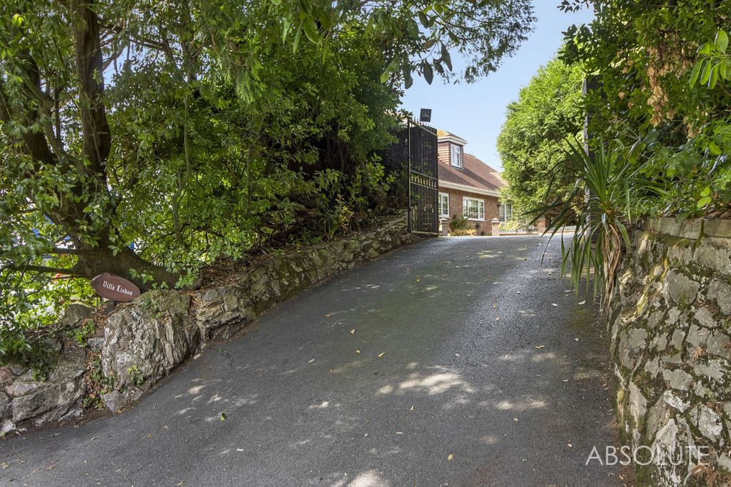 Property photo 1 of 29