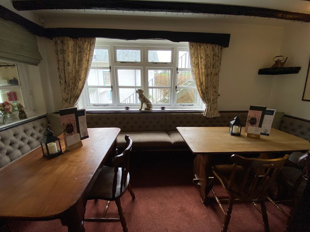 Property photo 3 of 9