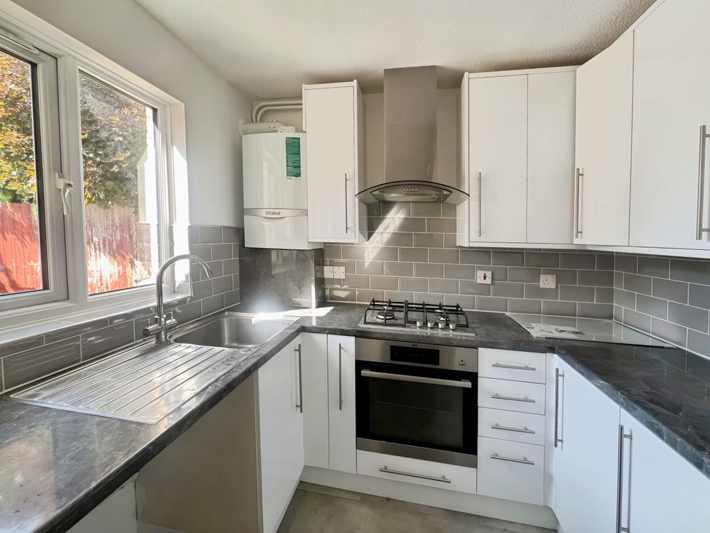 Property photo 2 of 12 Image