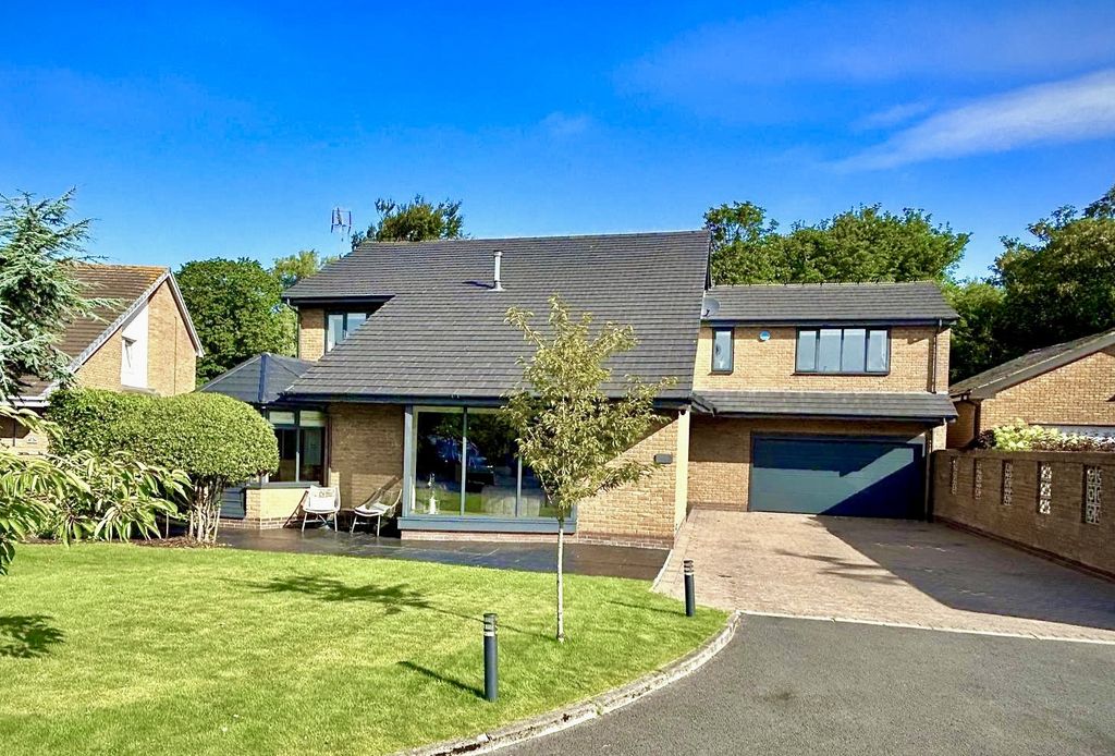 Property photo 1 of 35