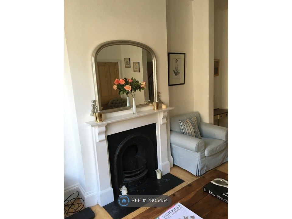 Property photo 3 of 23