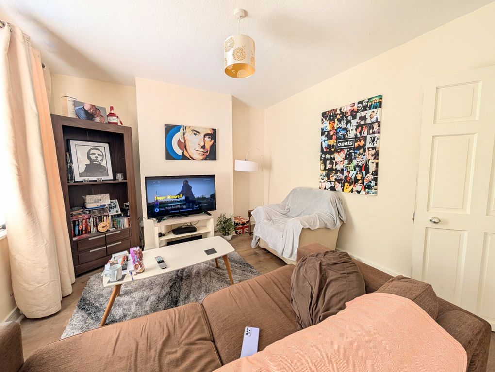 Property photo 2 of 7