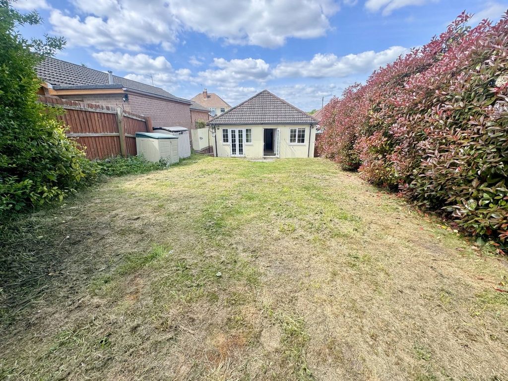 Property photo 2 of 20