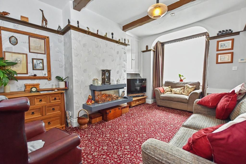 Property photo 2 of 12
