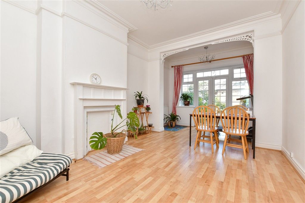 Property photo 3 of 19 Dining Room