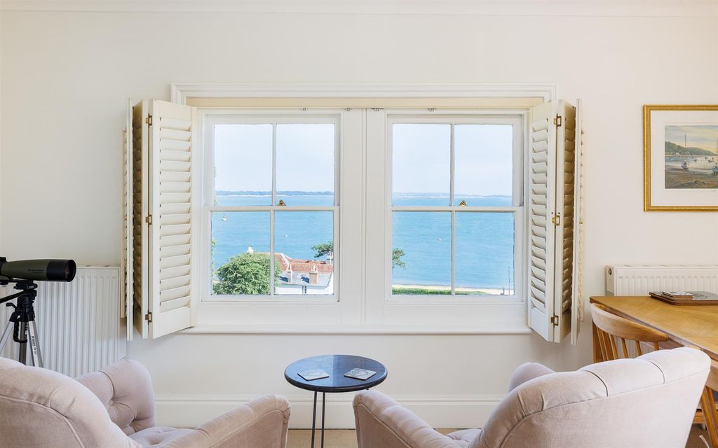 Additional image 5 of 2 bed flat for saleCowes, Isle Of Wight PO31