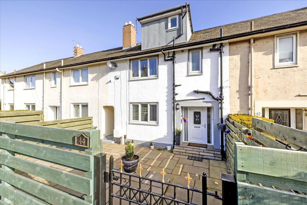 Property photo 1 of 36