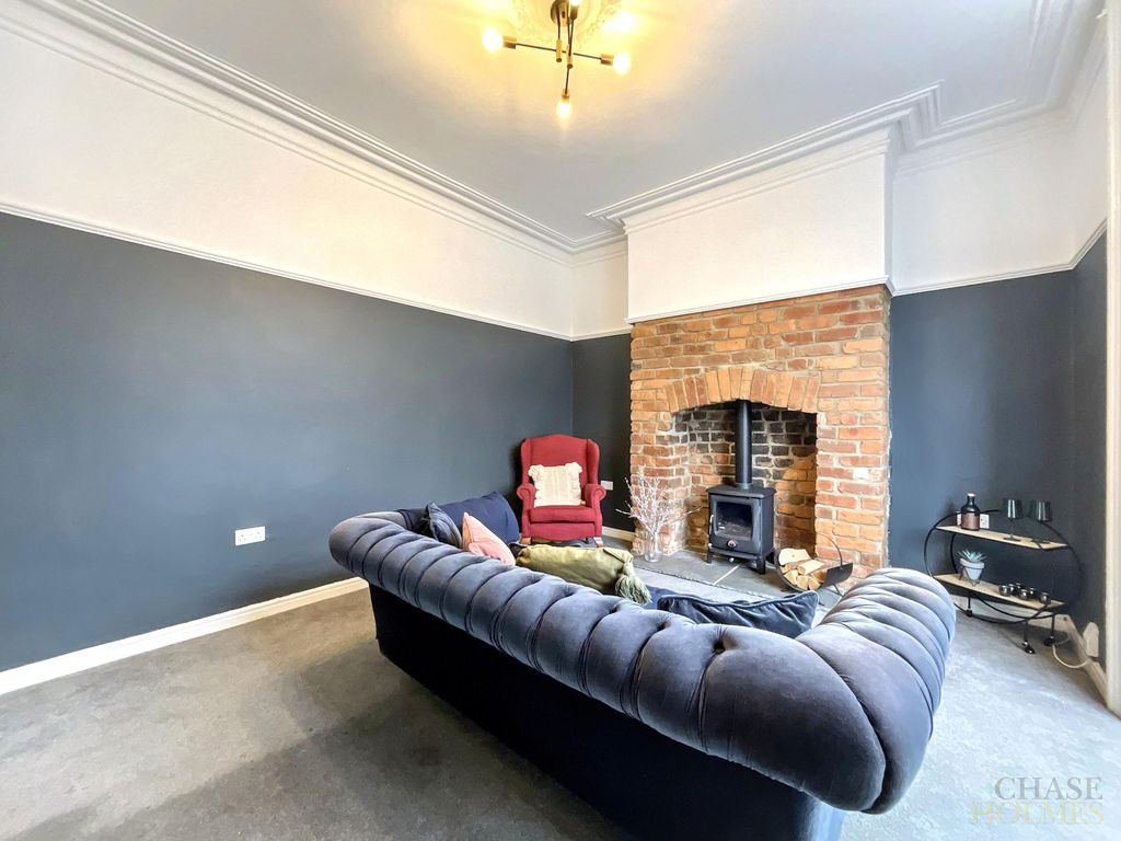 Property photo 3 of 23