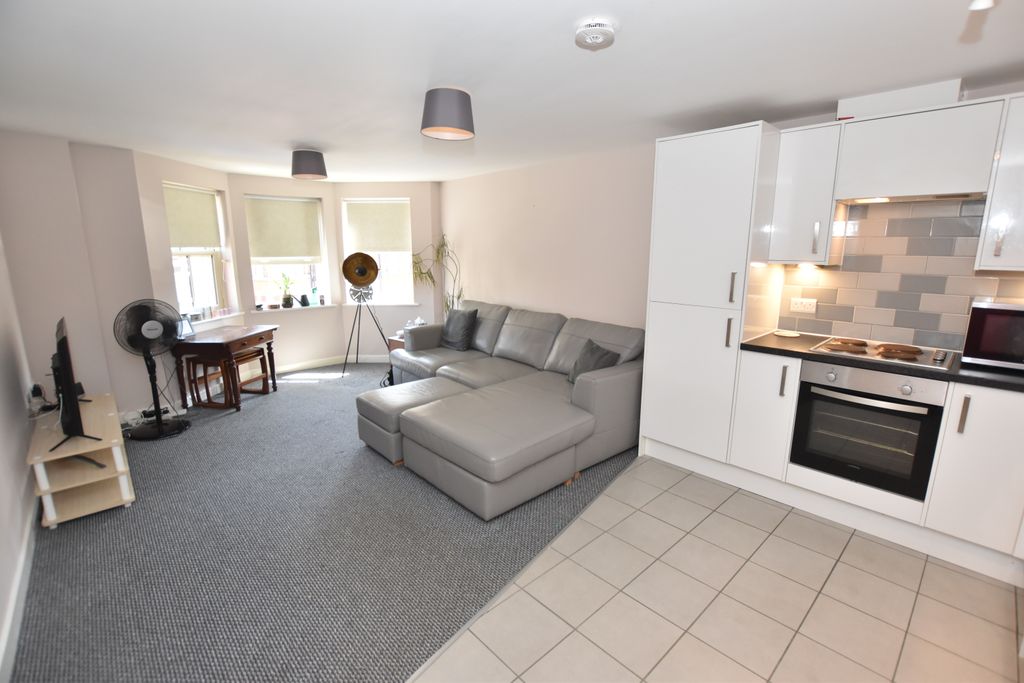 Property photo 2 of 11