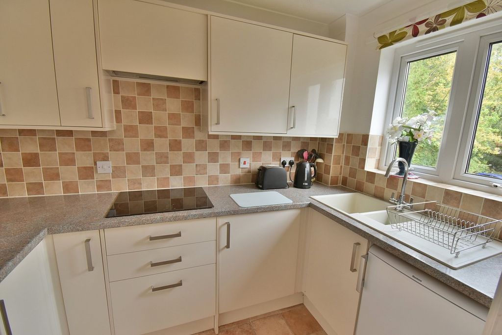 Property photo 3 of 17