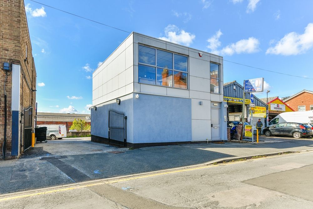 Property photo 1 of 7