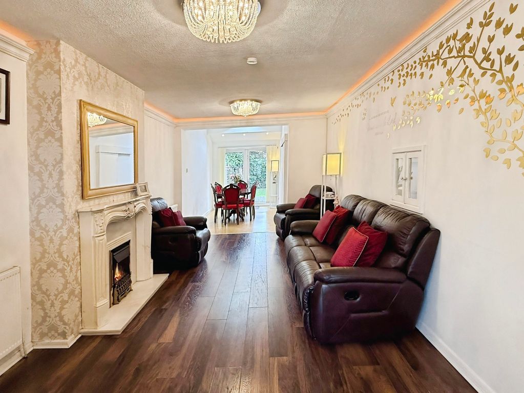 Property photo 2 of 22