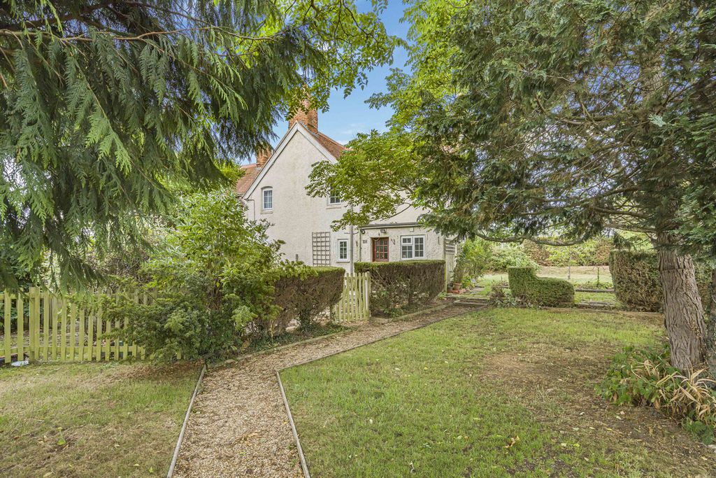 Property photo 2 of 31