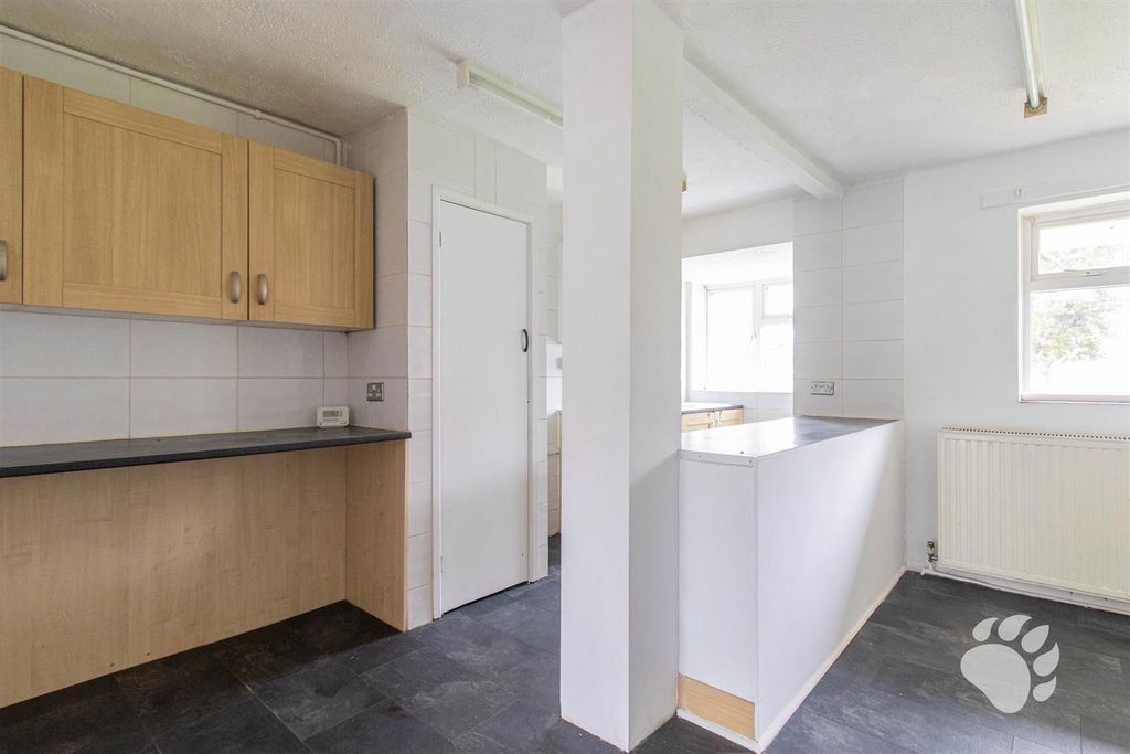 Property photo 2 of 24 Kitchen/Diner