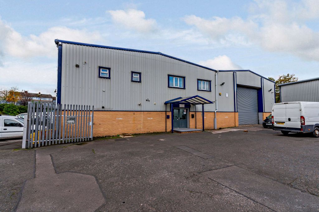 Property photo 2 of 15