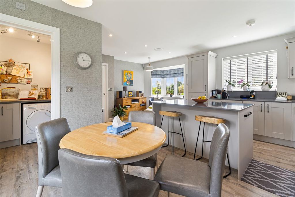 Property photo 2 of 23 Photo 18