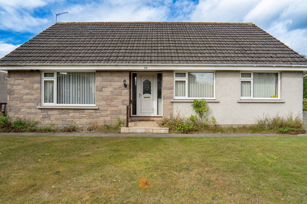 Property photo 1 of 38