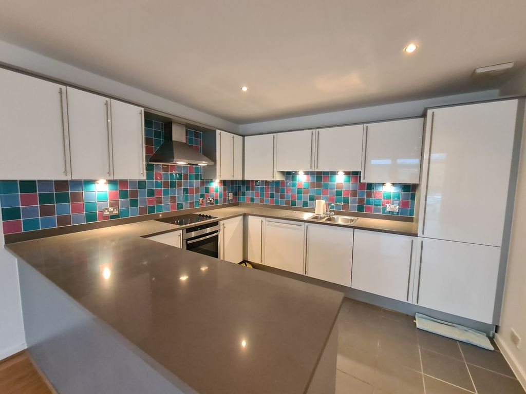 Property photo 2 of 13 Photo 14