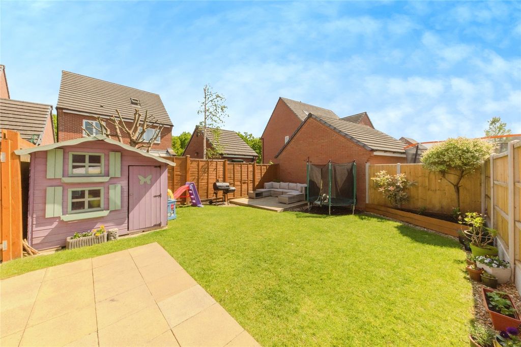 Property photo 2 of 19 Picture No. 18