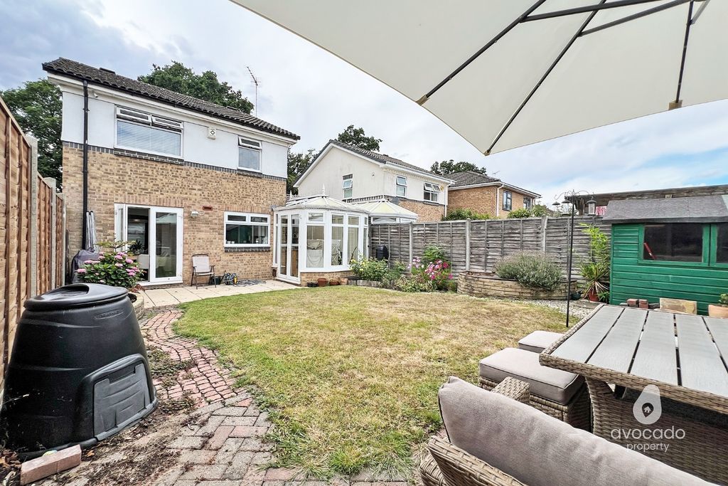 Property photo 2 of 15 4202344