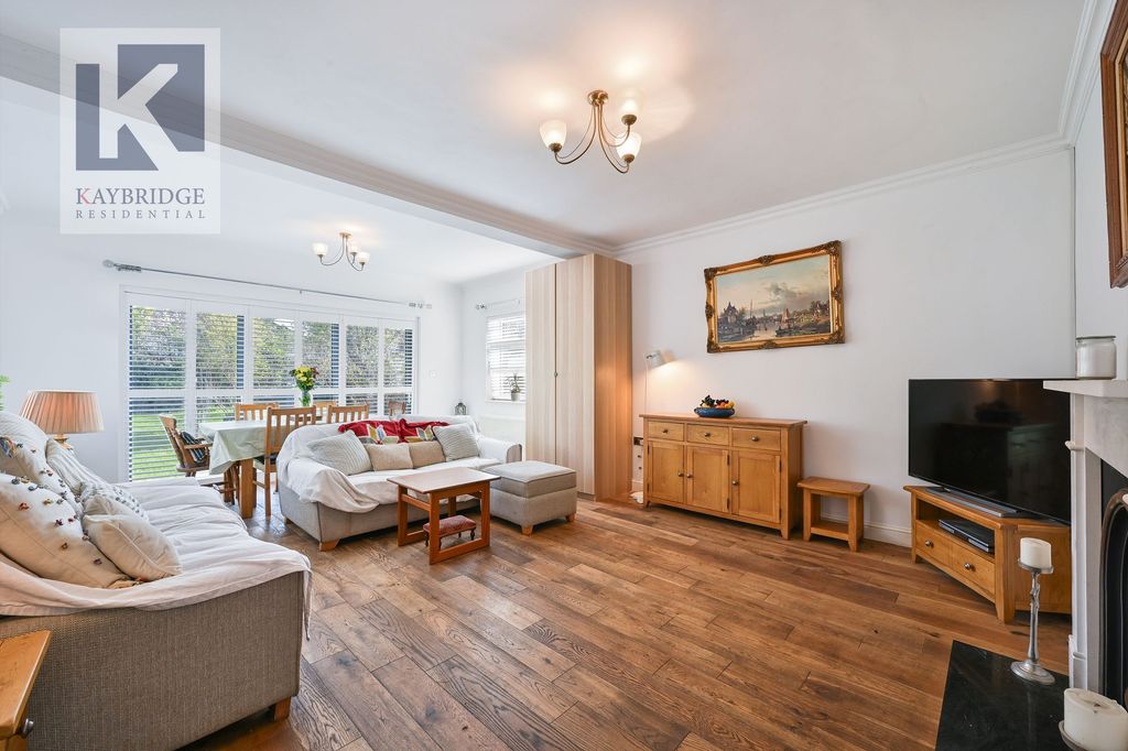 Property photo 1 of 14 St. Clair Drive, Worcester Park - Kt4 8Ue
