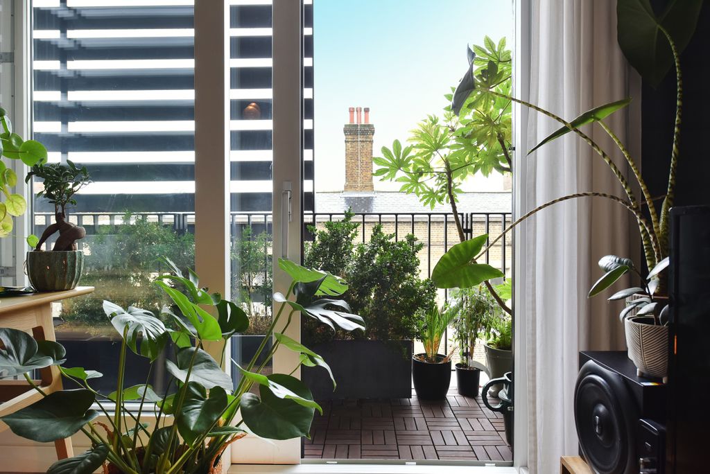 Property photo 2 of 16 Photo 2