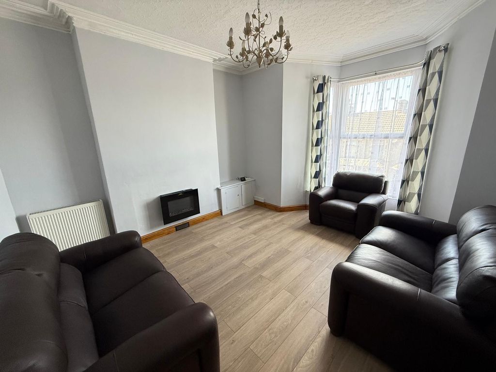 Property photo 2 of 19 Not Specified