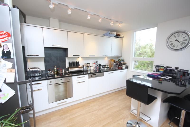 Property photo 3 of 6 Kitchen