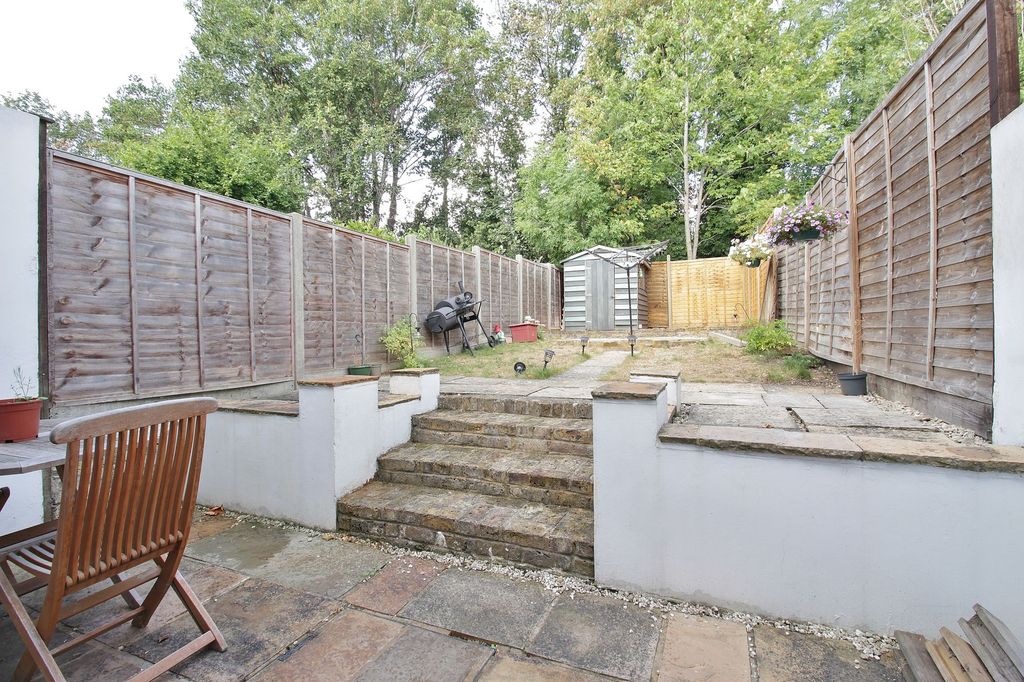 Property photo 2 of 10