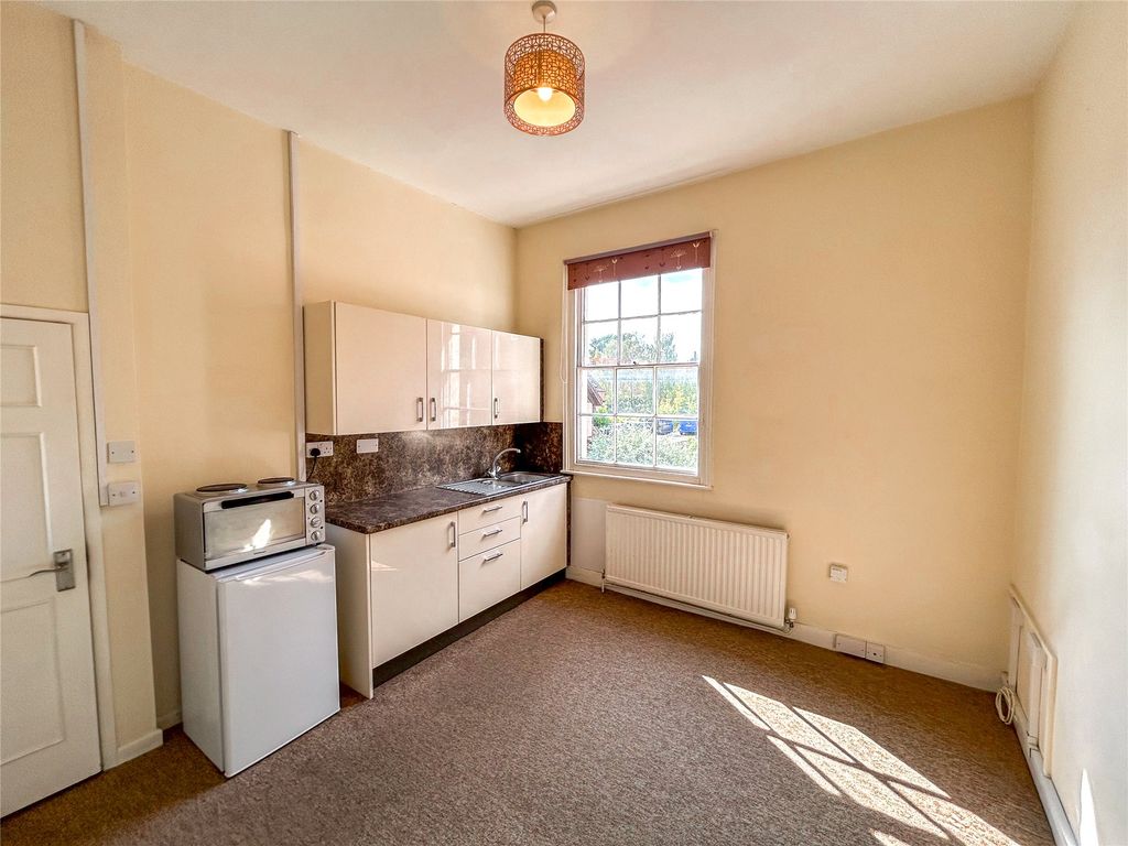 Property photo 2 of 6 Picture No. 07