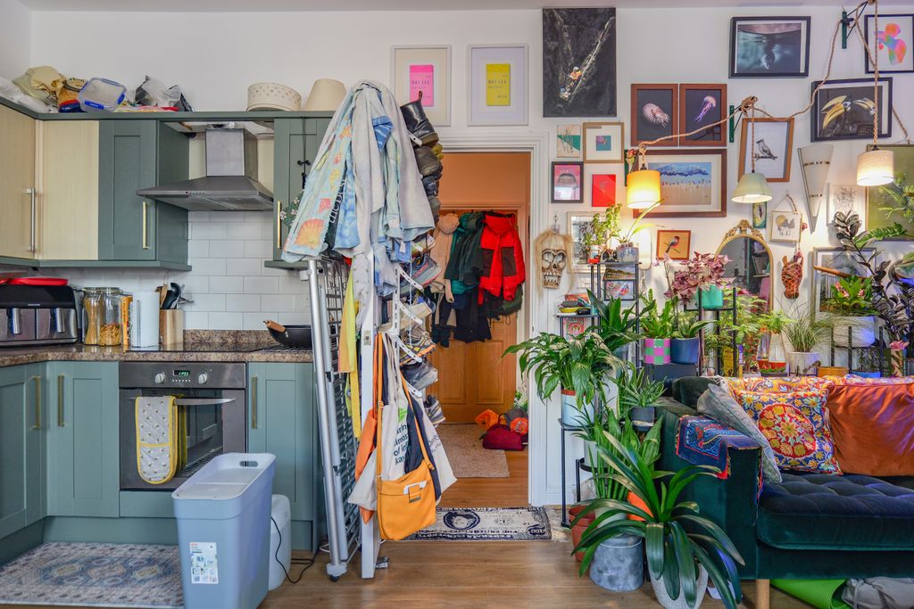 Property photo 3 of 13