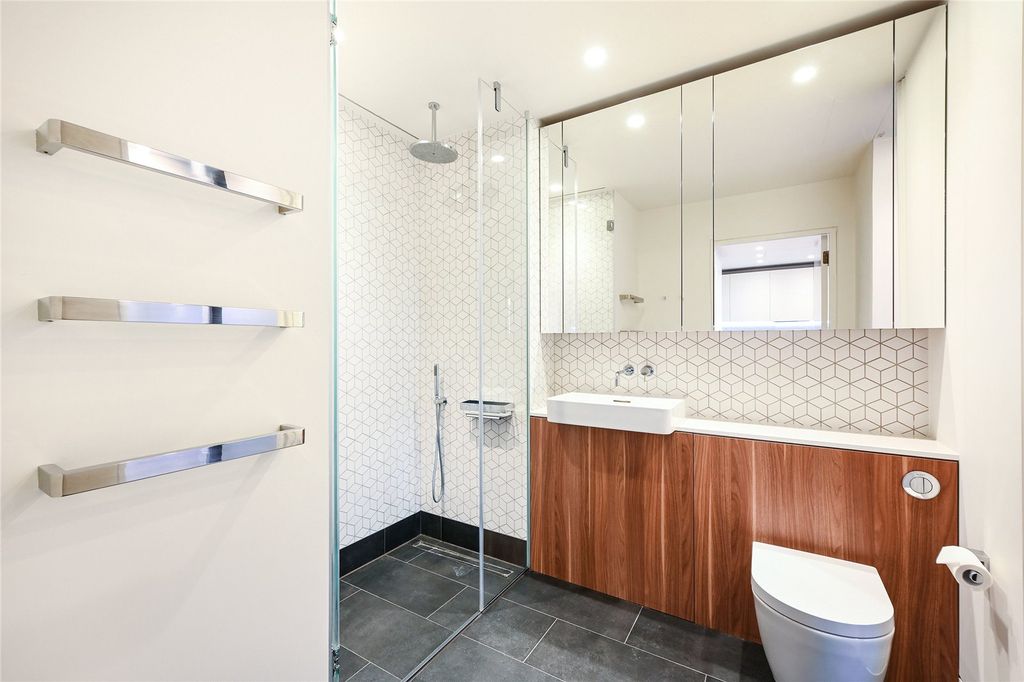 Property photo 3 of 12 Picture No. 05