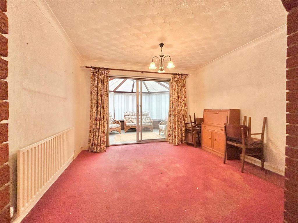 Property photo 3 of 17 Dining Room.Jpg