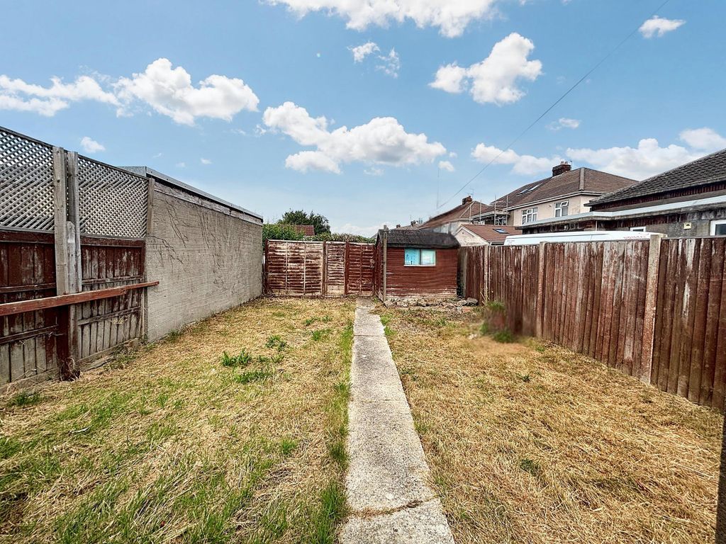 Property photo 2 of 20 314A574A-E550-4708-9E91-d2473Eab965F.Jpeg