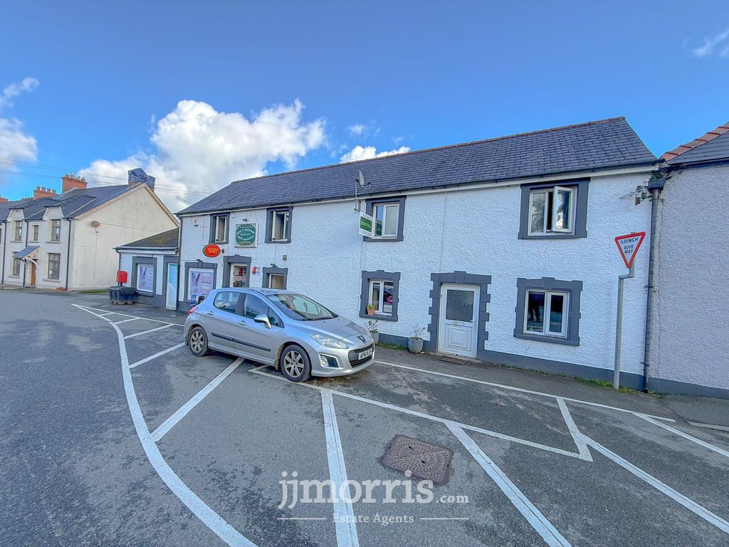 Property photo 1 of 18