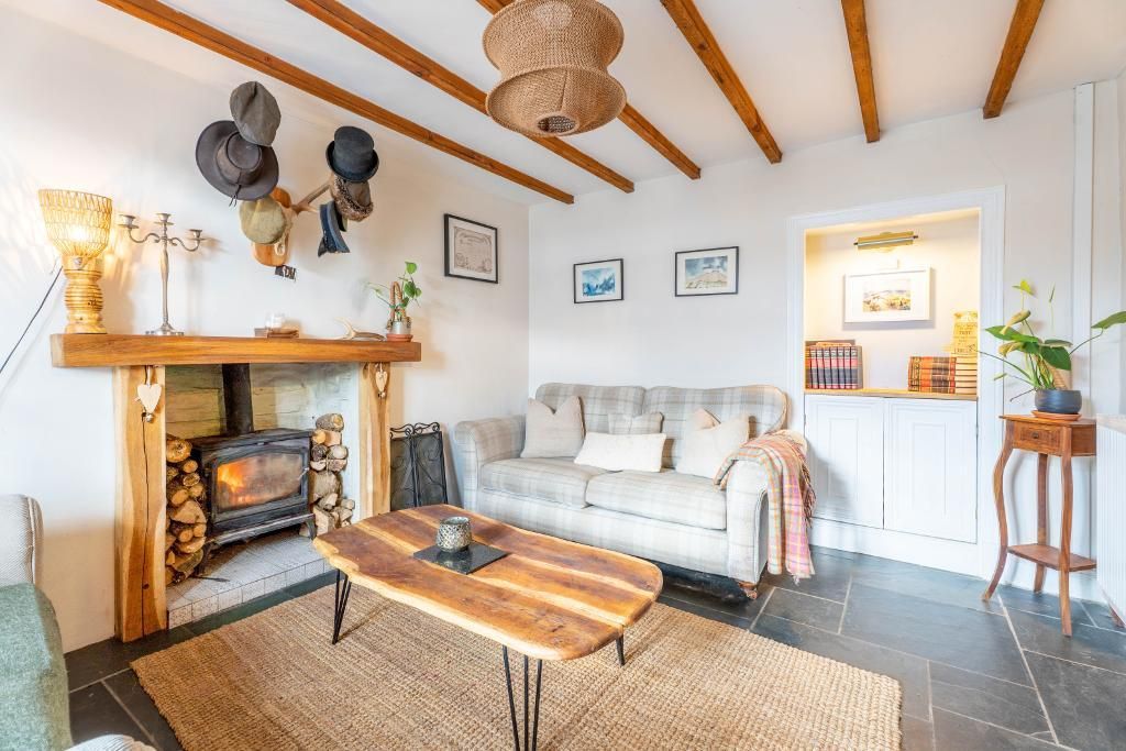 Property photo 2 of 38