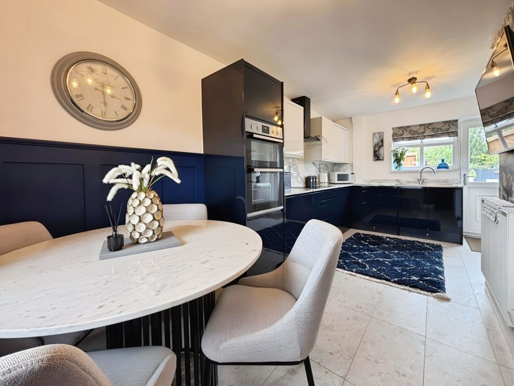 Property photo 1 of 17 4439920