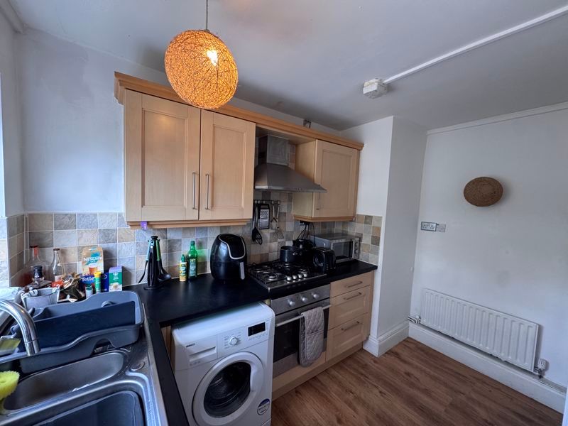 Property photo 3 of 8 Photo 11