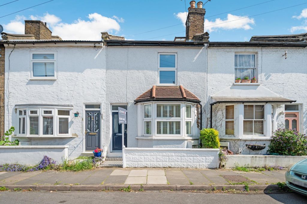 Property photo 1 of 18