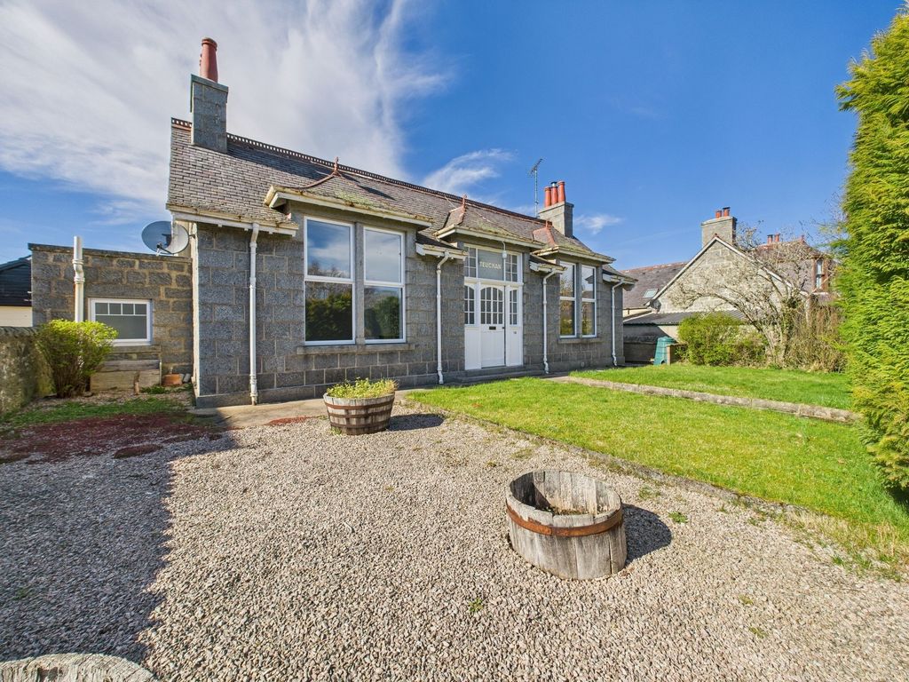 Property photo 1 of 21