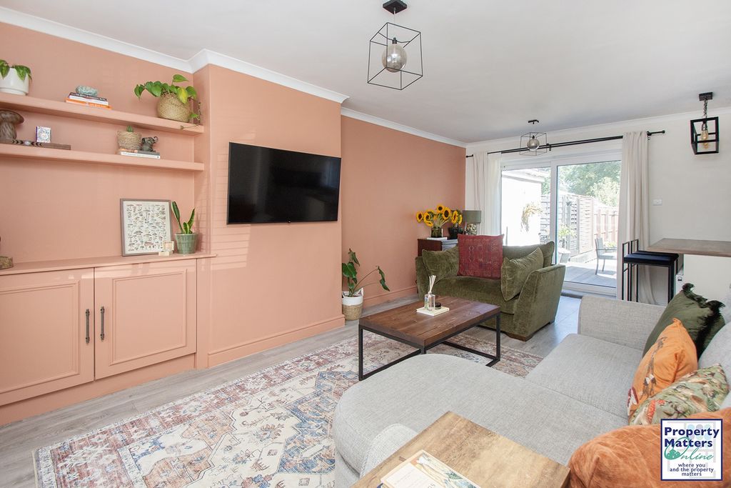 Property photo 2 of 15 Gallery