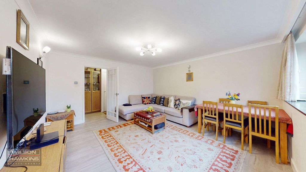 Property photo 2 of 12 Flat 10, Wendela Court - Drb6Eywy7Uta0Mvl4Xhz.Jpg