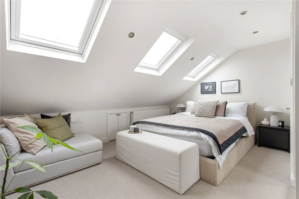 Property photo 3 of 12 Picture No. 22