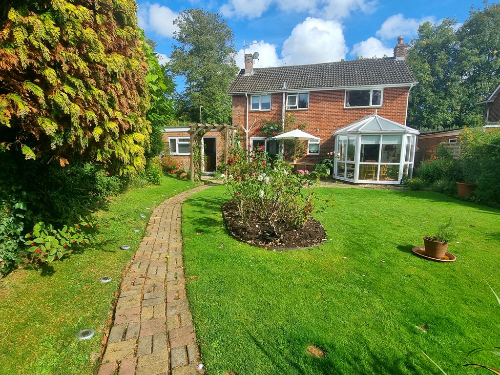 Property photo 1 of 36