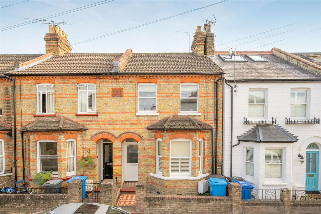Property photo 1 of 11